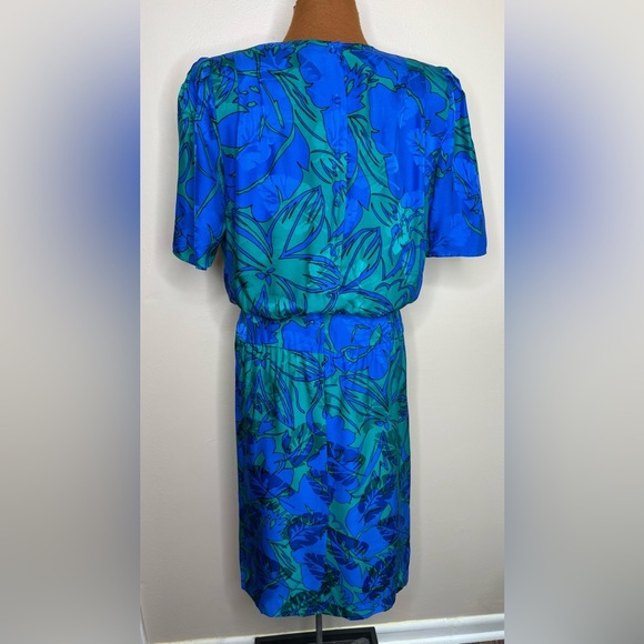 Adrianna Papell  Silk Blue and Green Floral Midi Dress Short Sleeve Size 12 - Picture 5 of 13